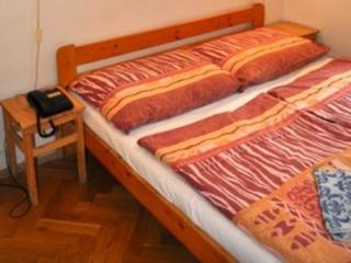 Nordik Hotel Прага Екстериор снимка